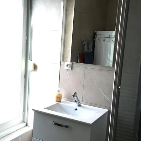 Дом отдыха Maison Douaisis Pour 4 Pers Avec Jardin, Terrasse, Parking Securise Et Proche Tramway - Fr-1-510-134 *